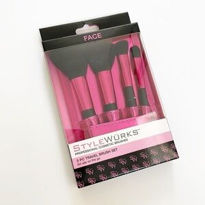NEW Style Wurks 5 piece travel brush set